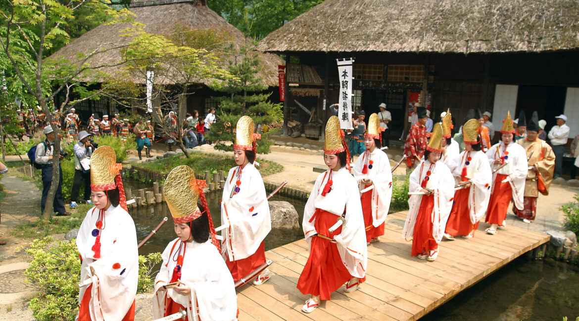 湯西川温泉の平家大祭