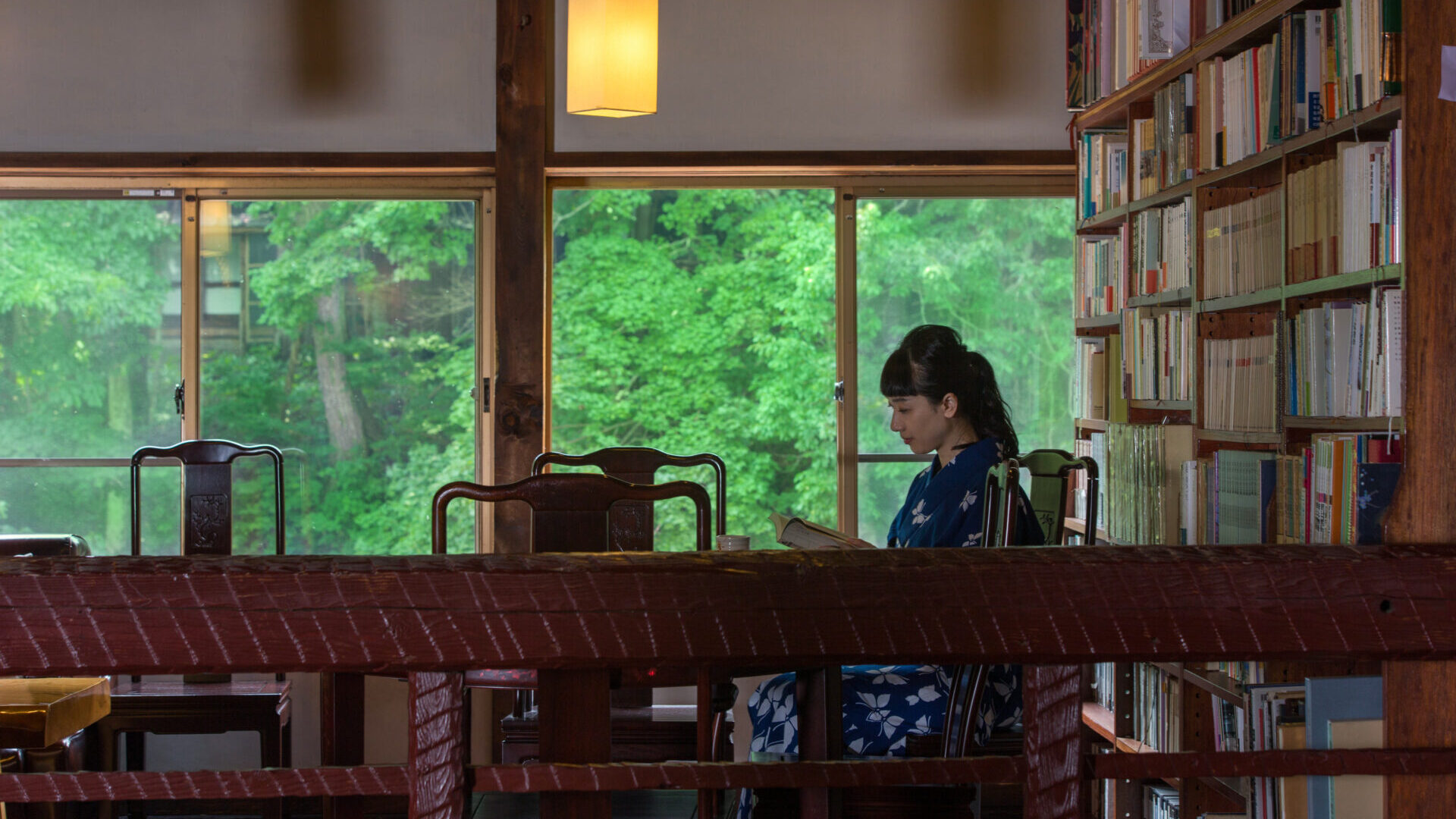 ライブラリー.人入jpg