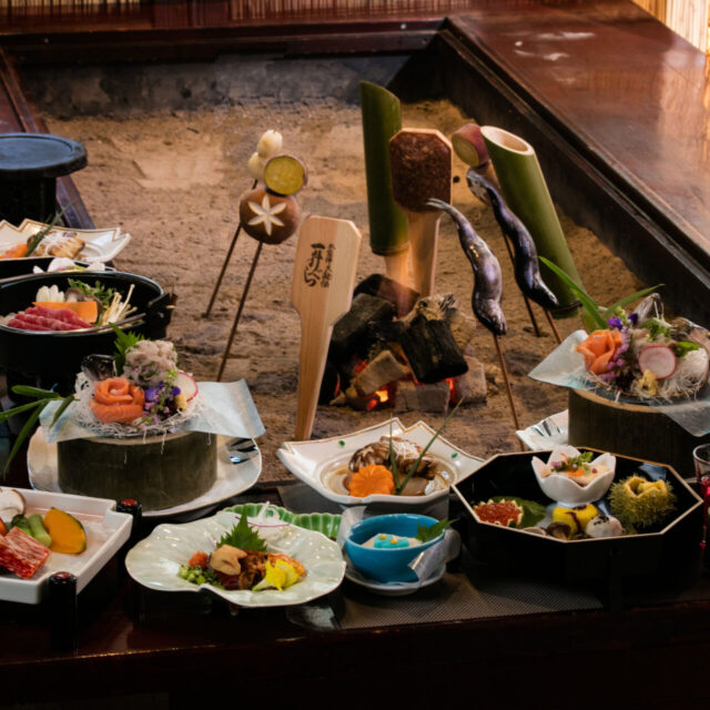 本家伴久の囲炉裏会席料理